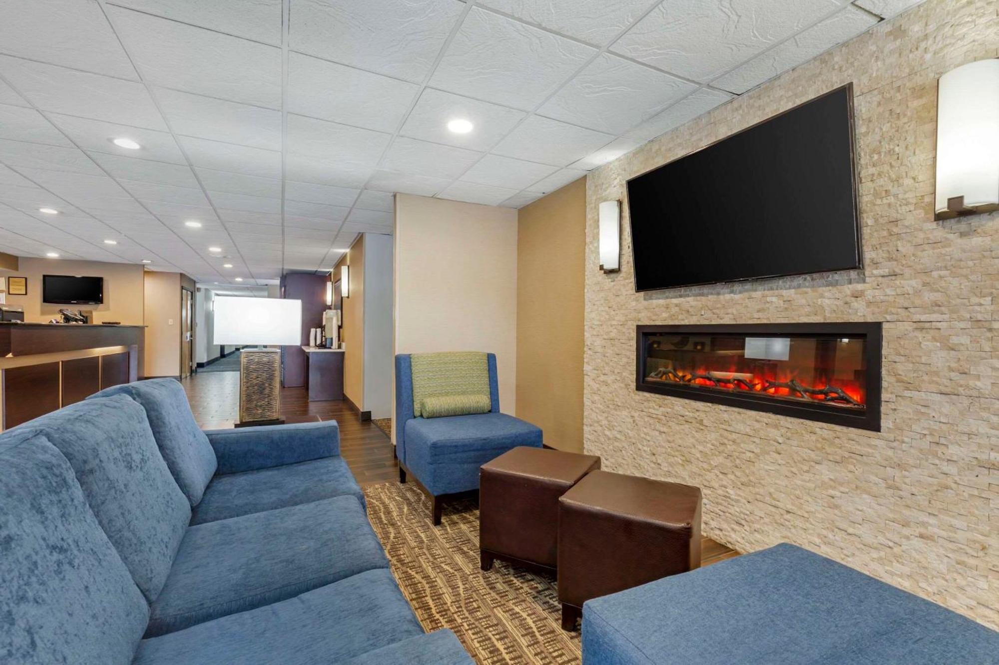 Comfort Inn Herndon-Reston Exteriér fotografie