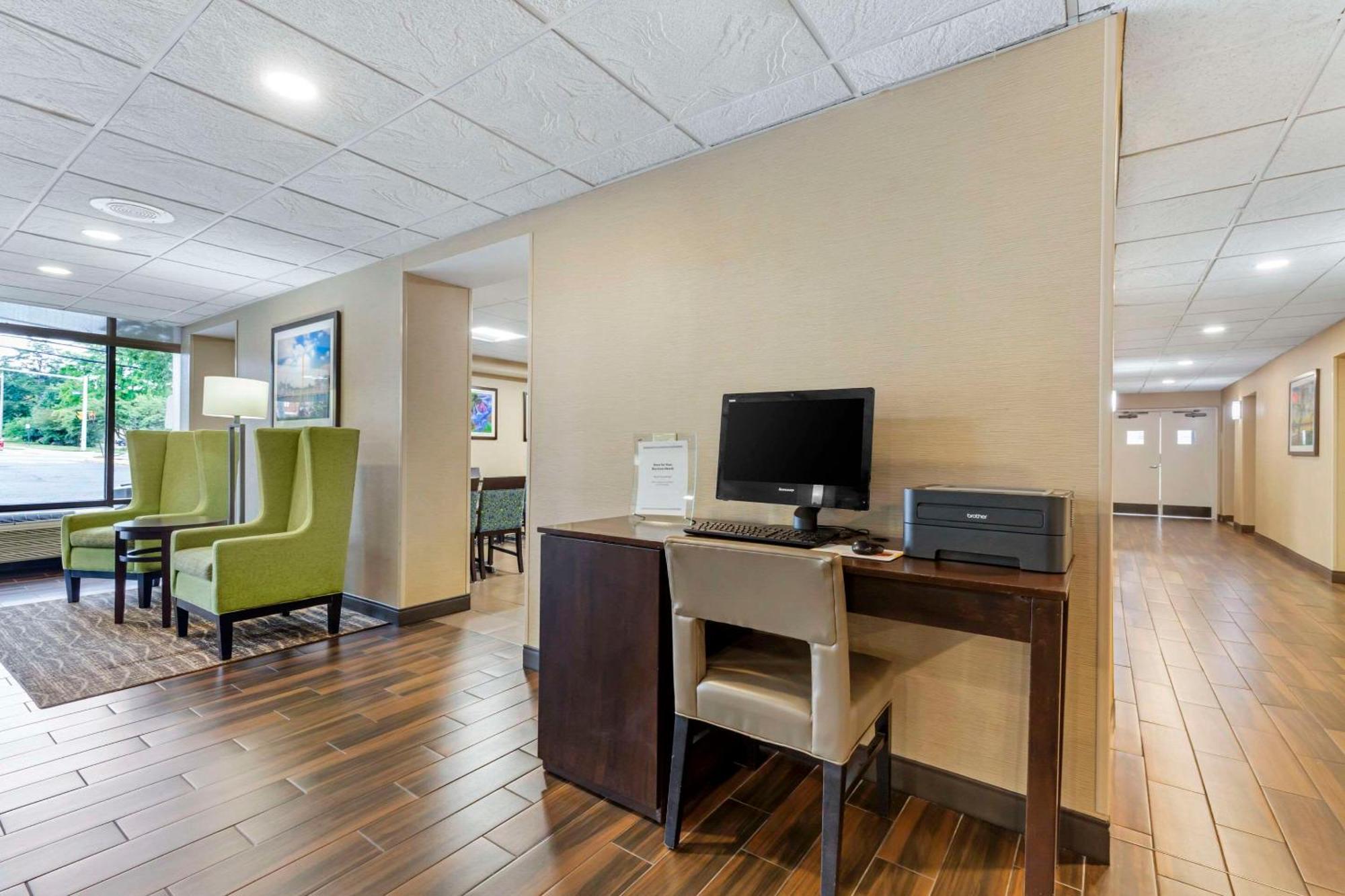 Comfort Inn Herndon-Reston Exteriér fotografie